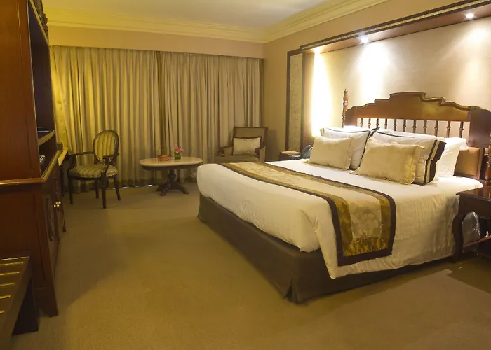 Hotel The Manila
