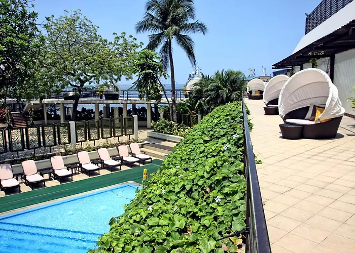 Hotel The 5*
