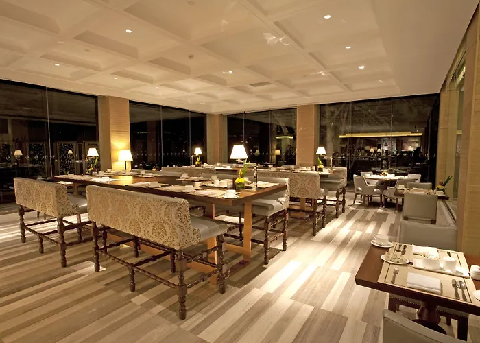 Hotel The 5*